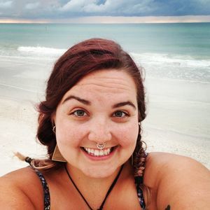 Meet your Posher, Elizabeth